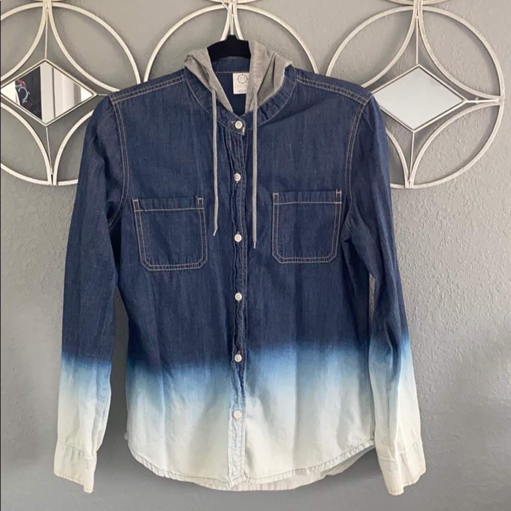 ⭐️Button down⭐️